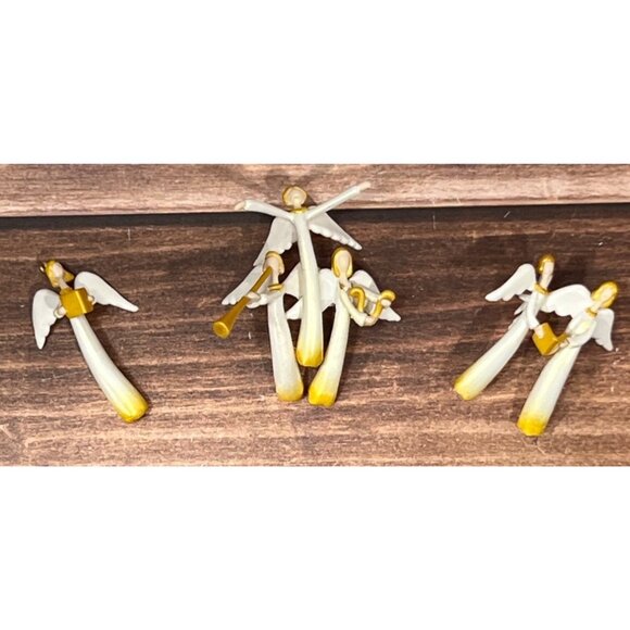 2008 HALLMARK KEEPSAKE ORNAMENT QXM8114 REJOICING ANGELS BY ROBERT CHAD - Picture 1 of 8